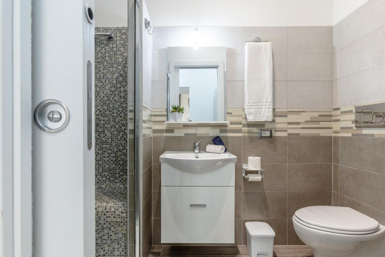 Scirocco Rooms Civitavecchia Exterior foto